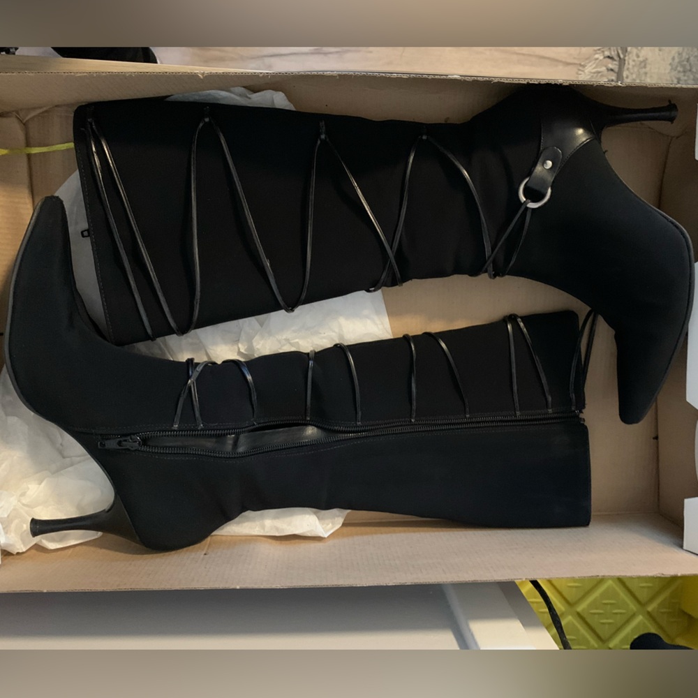 Elegant Black Women's Boots